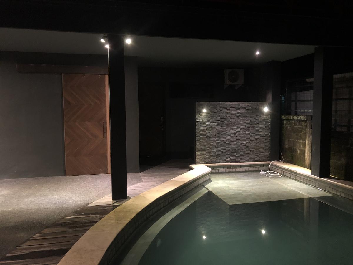 Hacco Capsule Hotel Ubud  Exterior photo