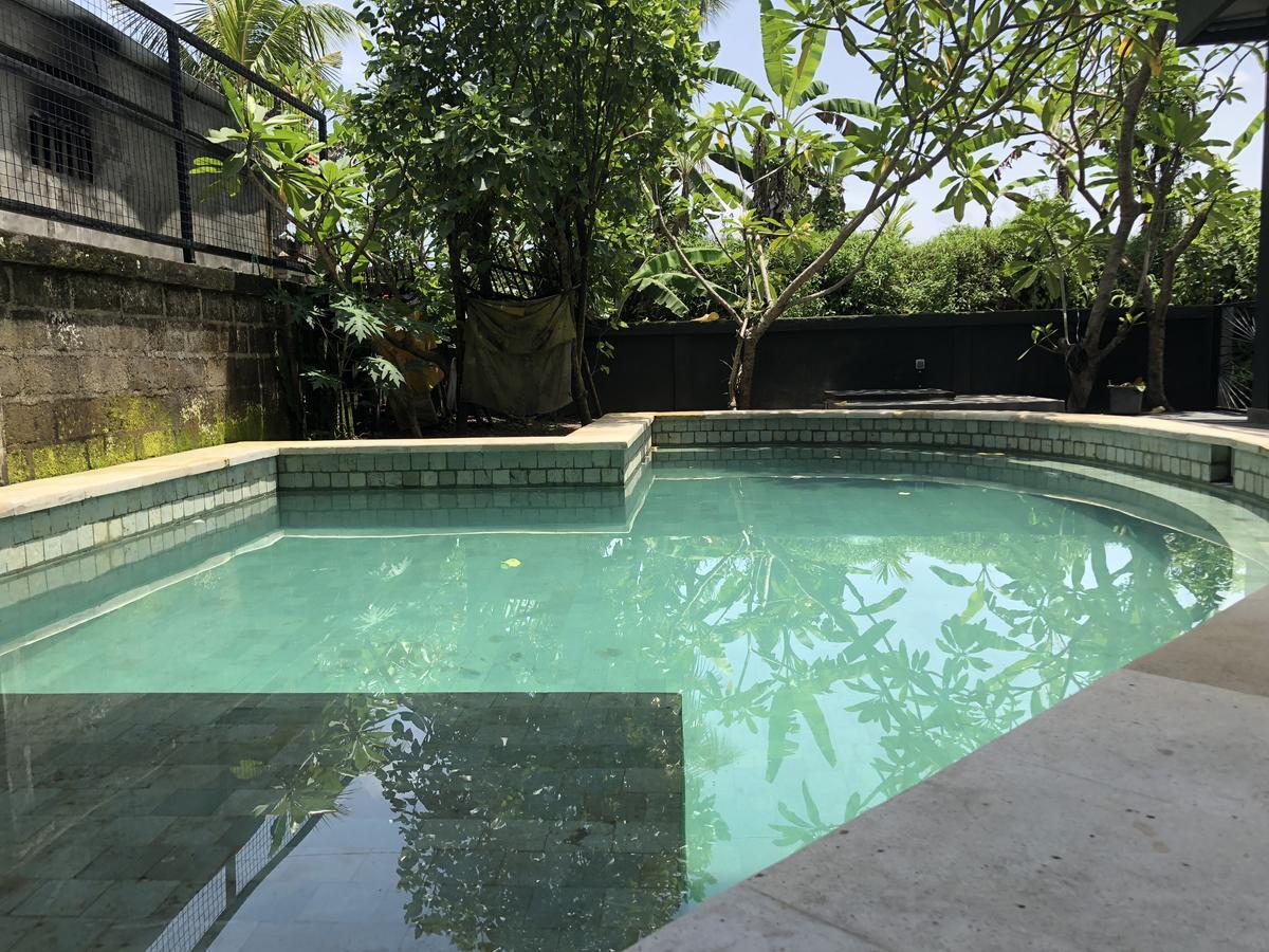Hacco Capsule Hotel Ubud  Exterior photo